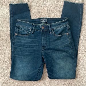 ABERCROMBIE & FITCH - Mid Rise Super Skinny Ankle
